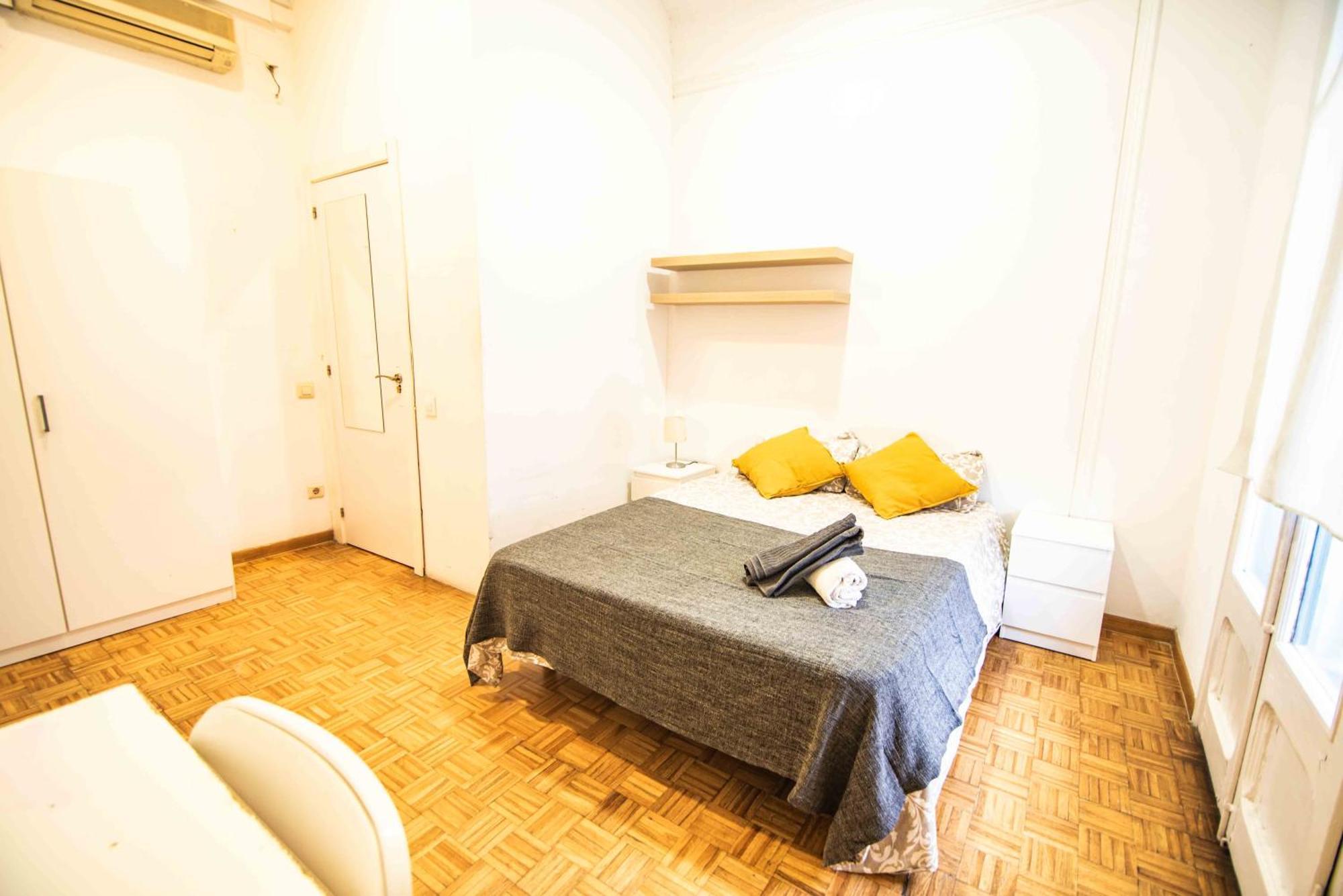 ברצלונה Balmes Private Rooms מראה חיצוני תמונה
